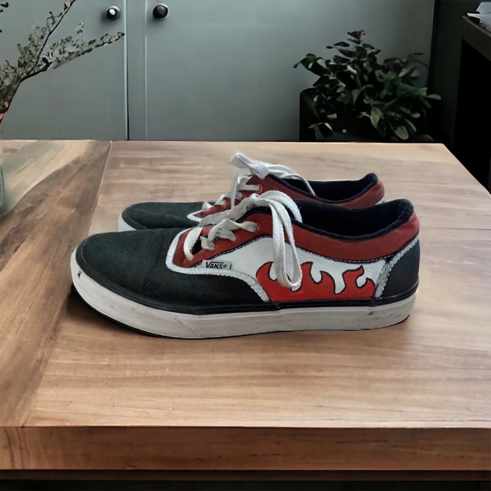 Vans custom made kids sneakers size : 6